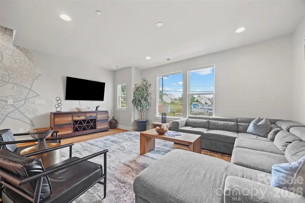 2014 Bryant Park Drive Charlotte NC 28208