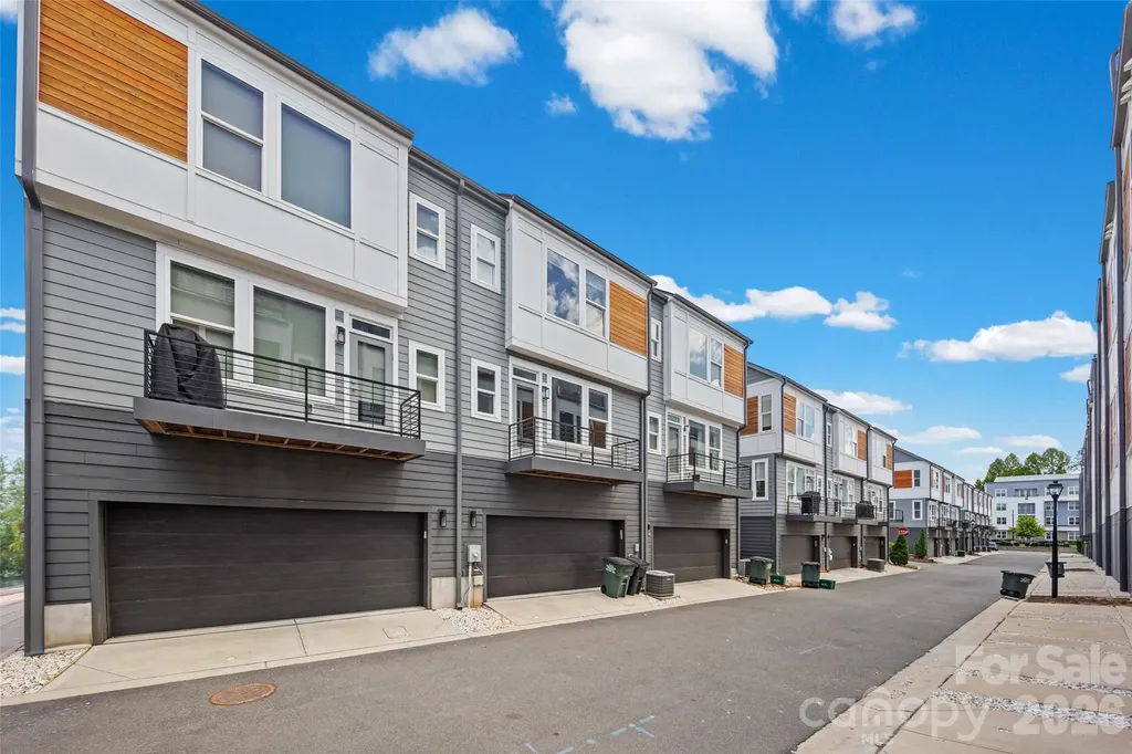 2014 Bryant Park Drive Charlotte NC 28208