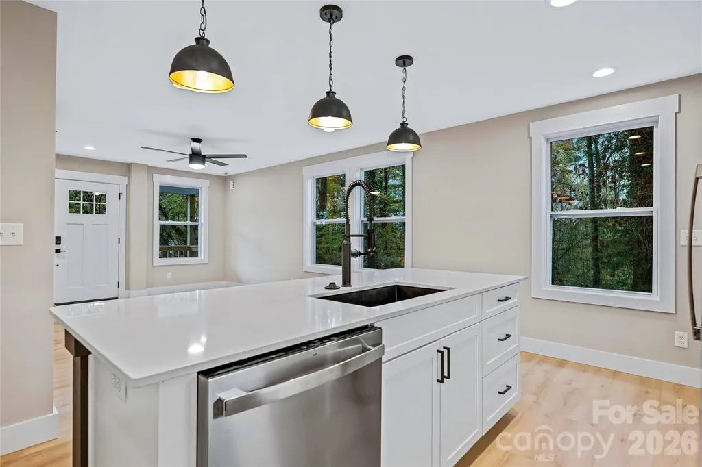 58 Taft Street Black Mountain NC 28711