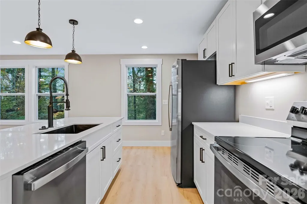58 Taft Street Black Mountain NC 28711