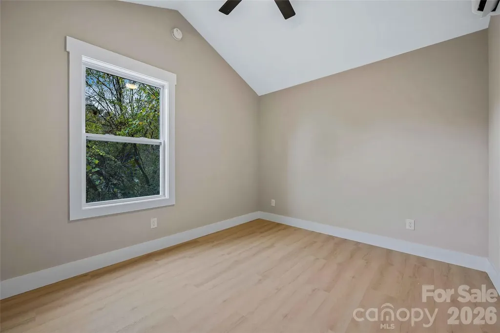 58 Taft Street Black Mountain NC 28711