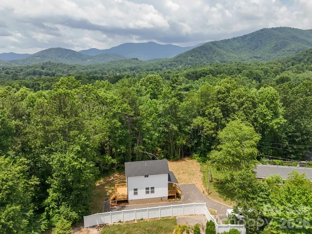 58 Taft Street Black Mountain NC 28711