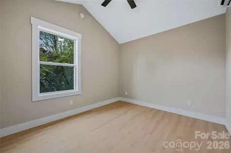 58 Taft Street Black Mountain NC 28711