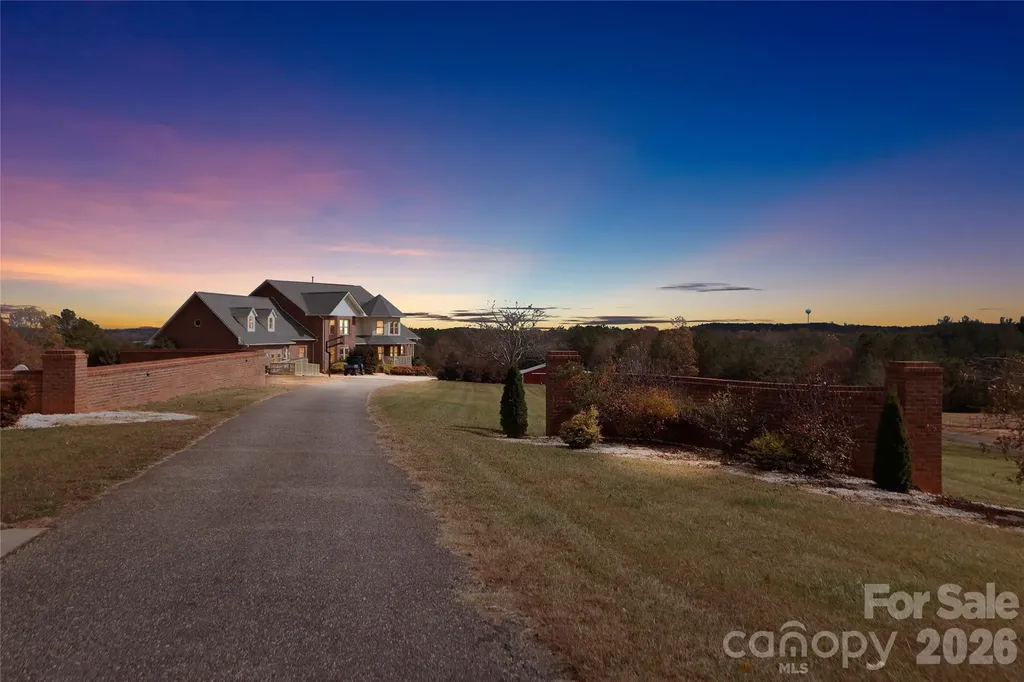 517 Cub Creek Road Ellenboro NC 28040