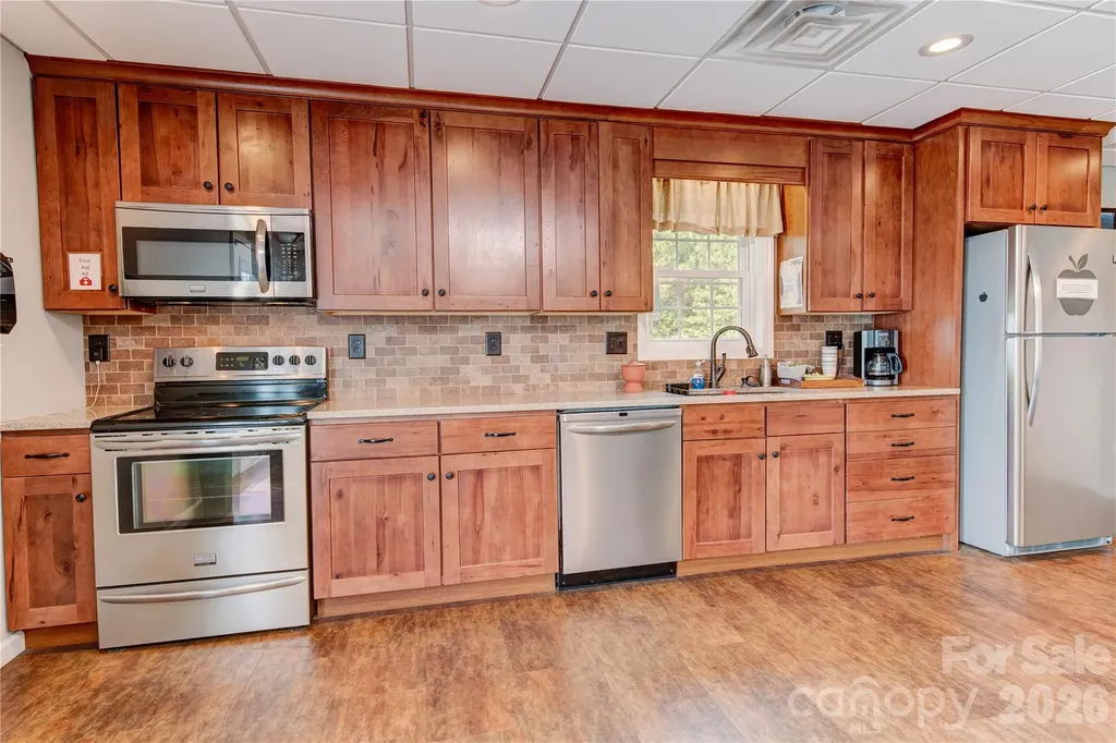 517 Cub Creek Road Ellenboro NC 28040