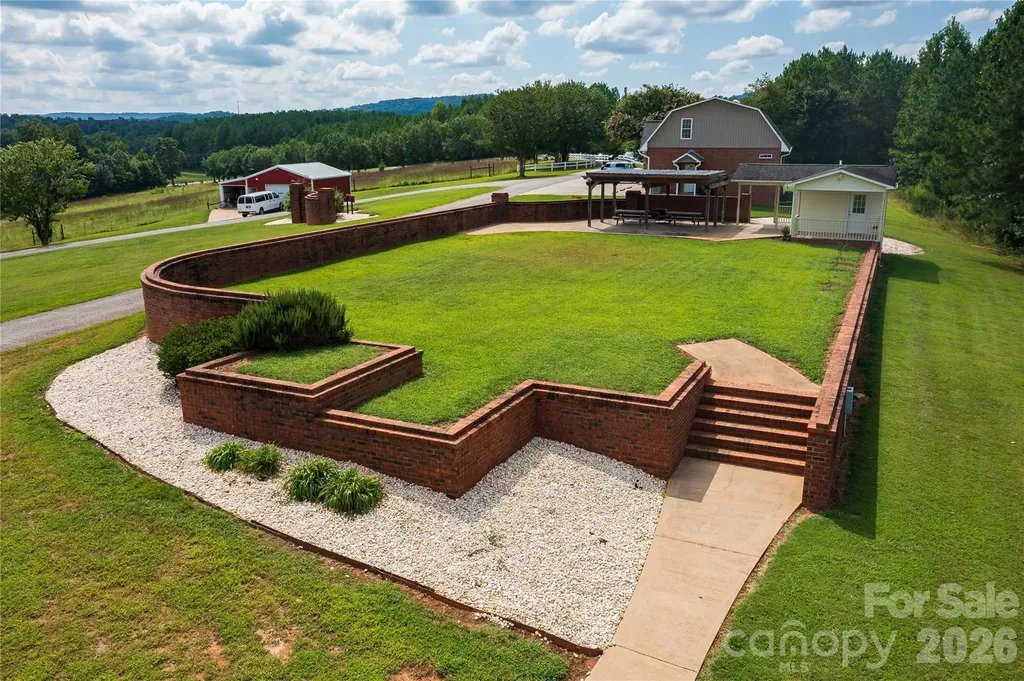517 Cub Creek Road Ellenboro NC 28040