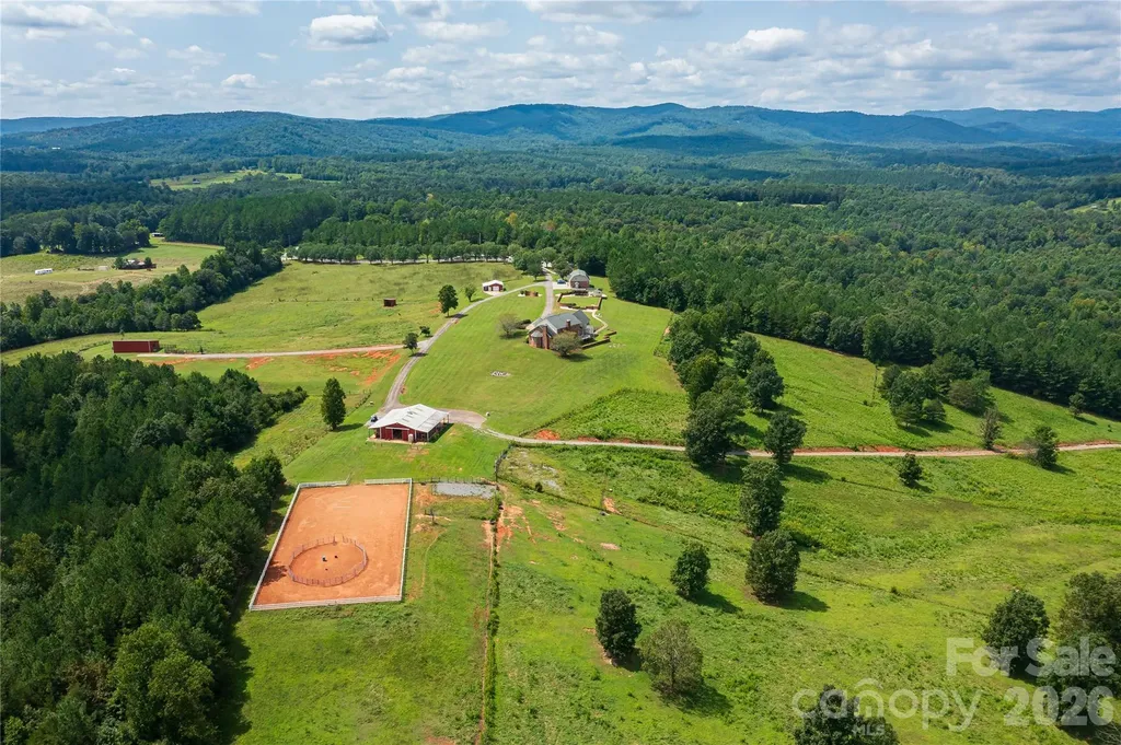 517 Cub Creek Road Ellenboro NC 28040