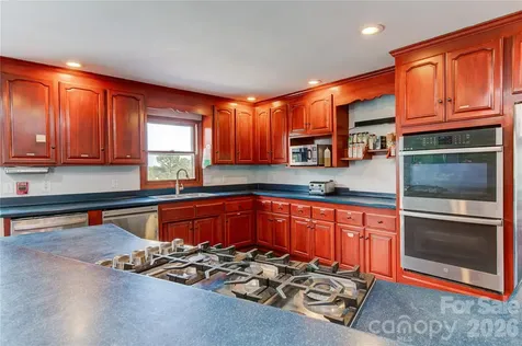 517 Cub Creek Road Ellenboro NC 28040