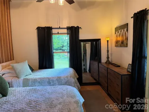 38 Lloyd Barnwell Road Hendersonville NC 28792