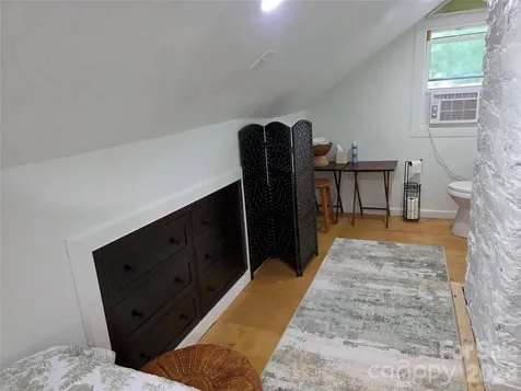 38 Lloyd Barnwell Road Hendersonville NC 28792