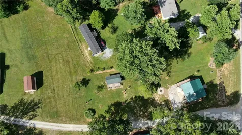 38 Lloyd Barnwell Road Hendersonville NC 28792