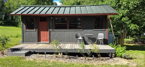 38 Lloyd Barnwell Road Hendersonville NC 28792