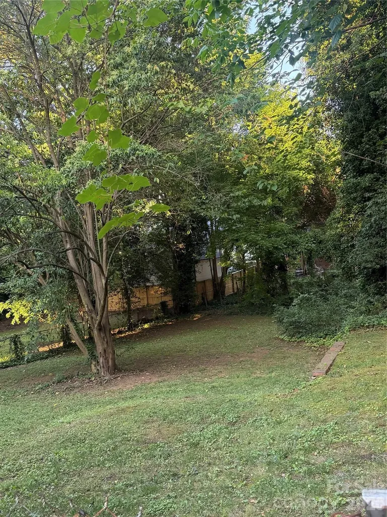 2918 Rush Avenue Charlotte NC 28208