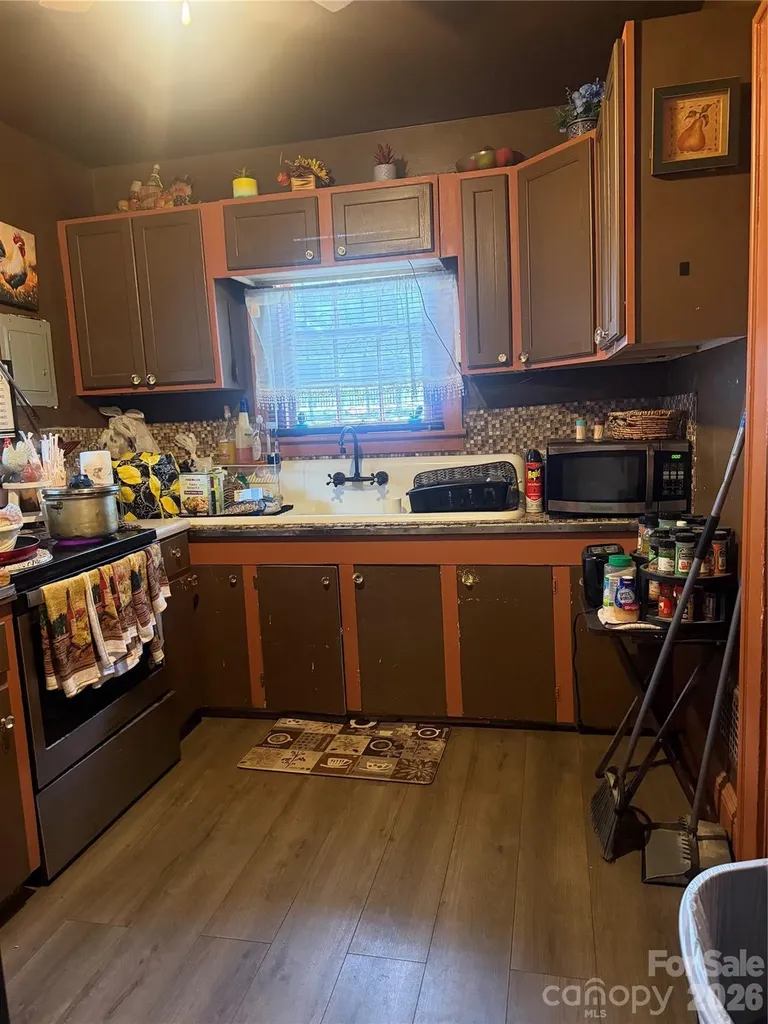2918 Rush Avenue Charlotte NC 28208