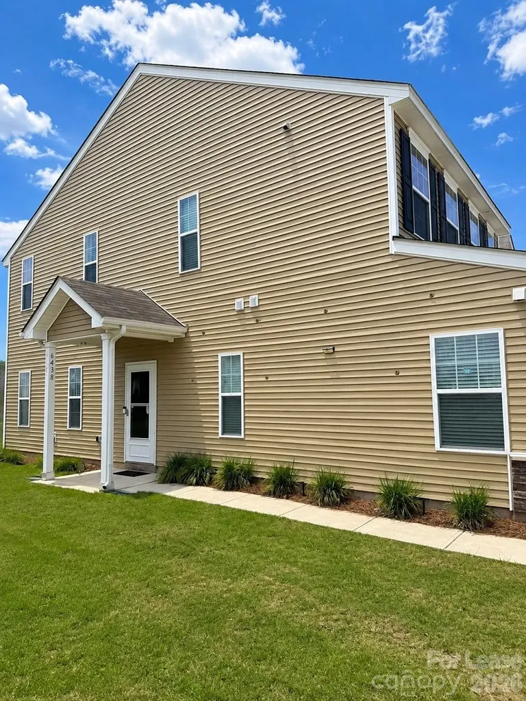 6438 Revolutionary Trail Charlotte NC 28217