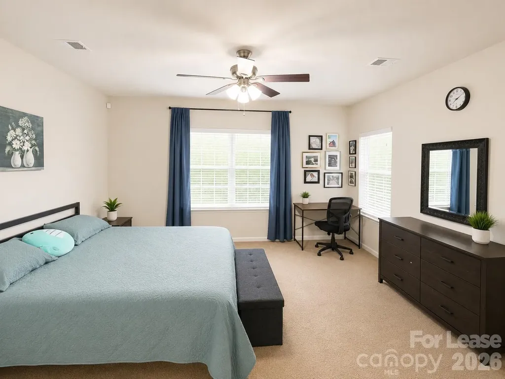 6438 Revolutionary Trail Charlotte NC 28217
