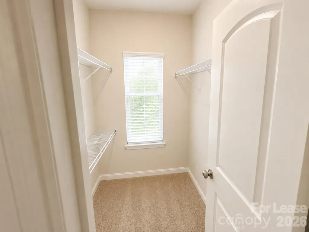 6438 Revolutionary Trail Charlotte NC 28217