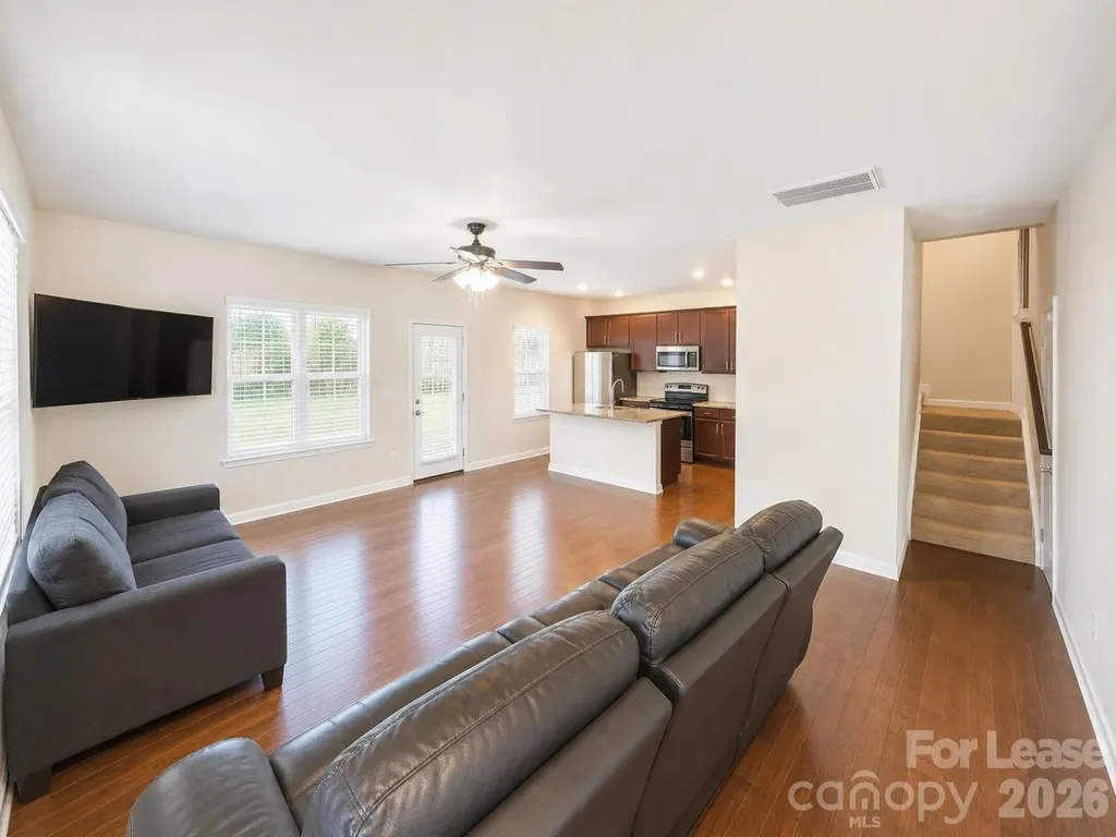 6438 Revolutionary Trail Charlotte NC 28217