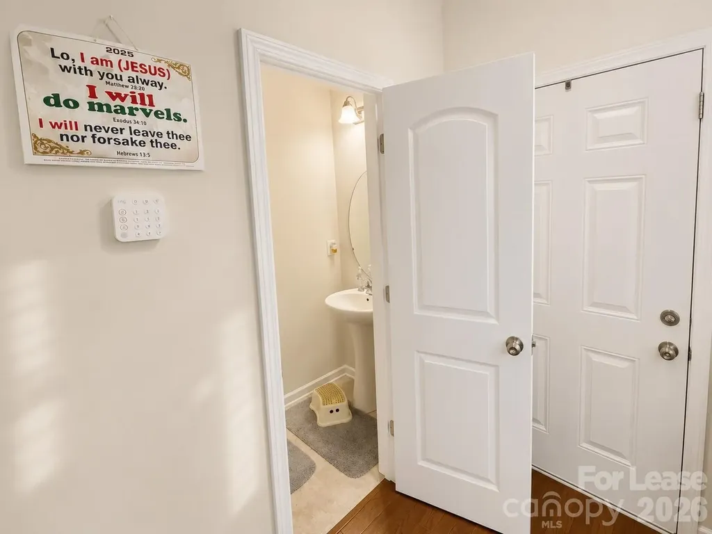 6438 Revolutionary Trail Charlotte NC 28217
