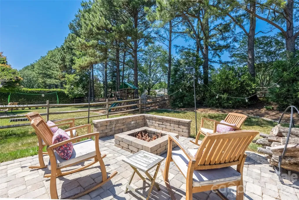 12607 Willingdon Road Huntersville NC 28078