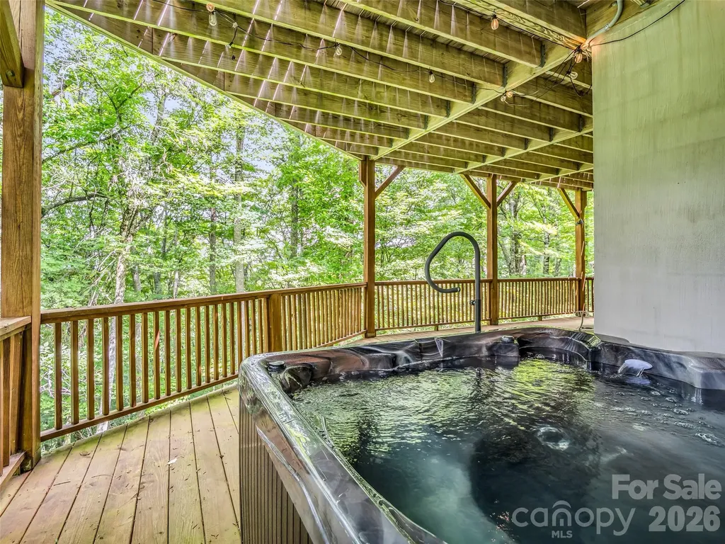 145 Lucas Lane Mars Hill NC 28754
