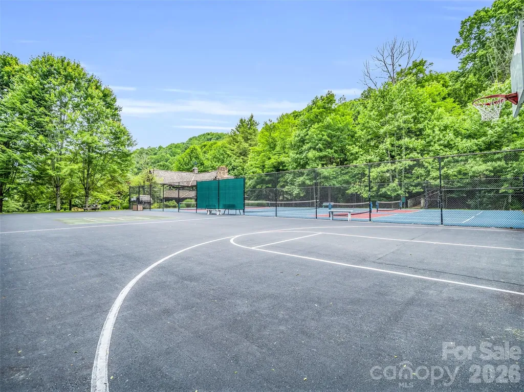 145 Lucas Lane Mars Hill NC 28754