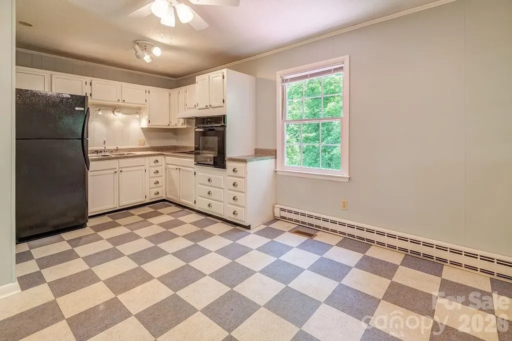 364 Pearson Drive Asheville NC 28801