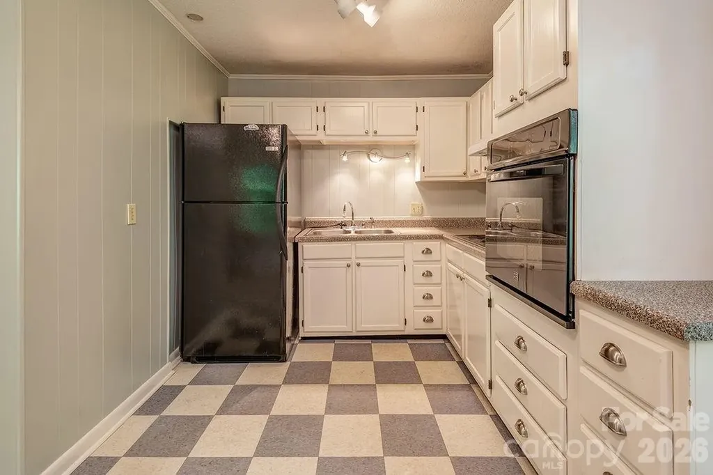 364 Pearson Drive Asheville NC 28801