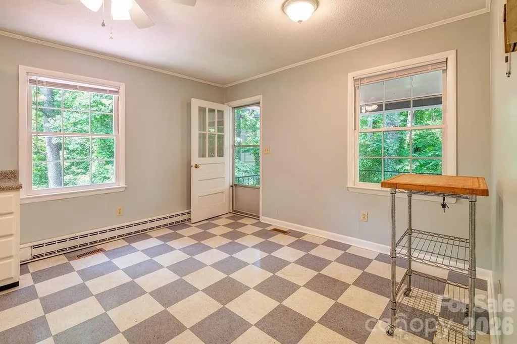 364 Pearson Drive Asheville NC 28801