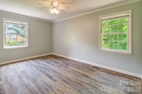 364 Pearson Drive Asheville NC 28801