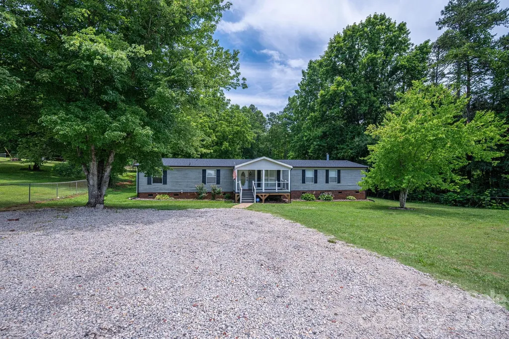 1002 Kiser Road Bessemer City NC 28016