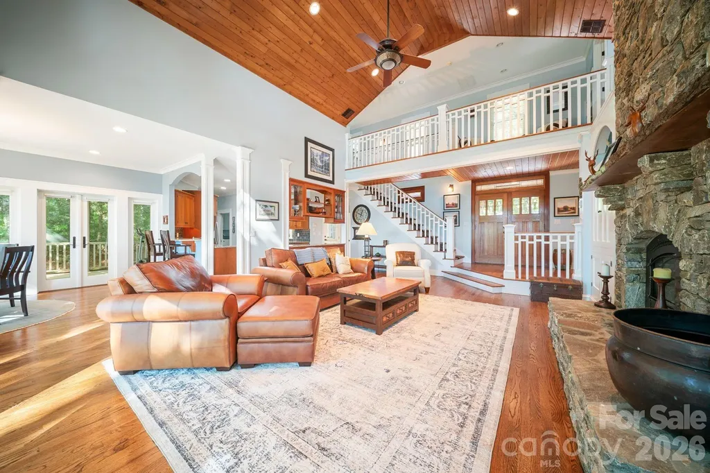 108 Flame Azalea Drive Swannanoa NC 28778