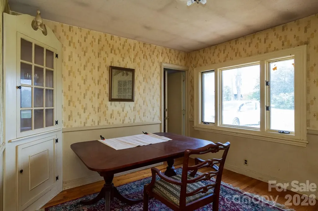 115 Church Street Burnsville NC 28714
