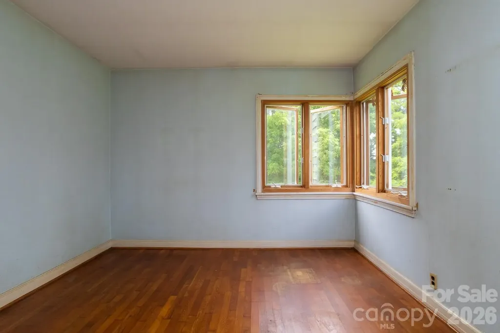 115 Church Street Burnsville NC 28714