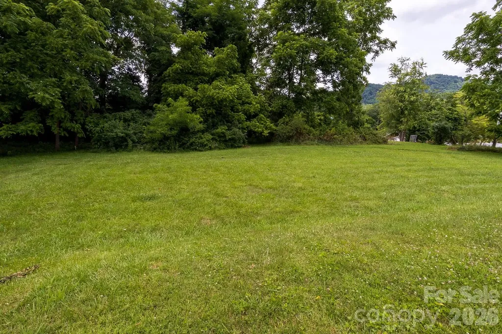115 Church Street Burnsville NC 28714
