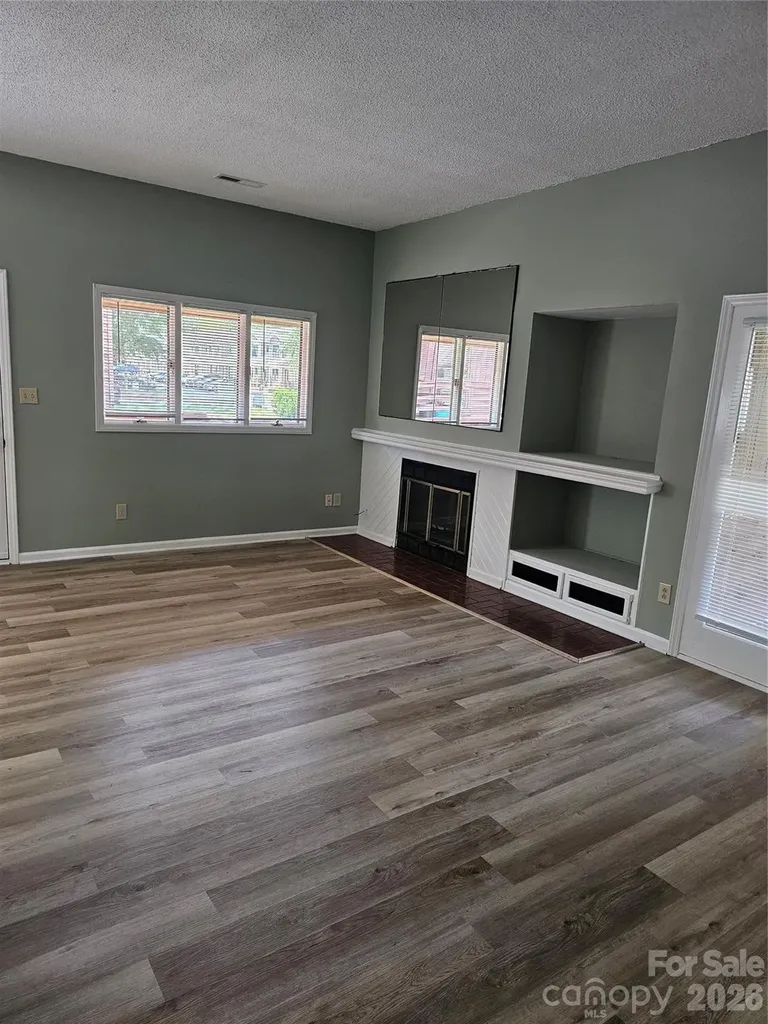 1831 J Julian Lane Charlotte NC 28208