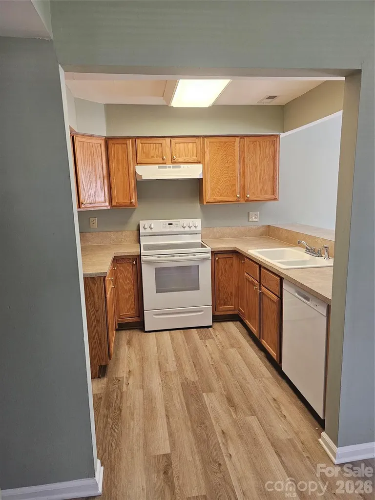 1831 J Julian Lane Charlotte NC 28208