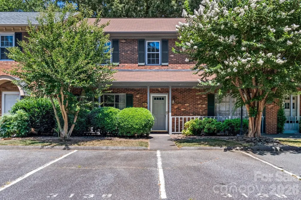 3138 Burke Mill Court Winston Salem NC 27103