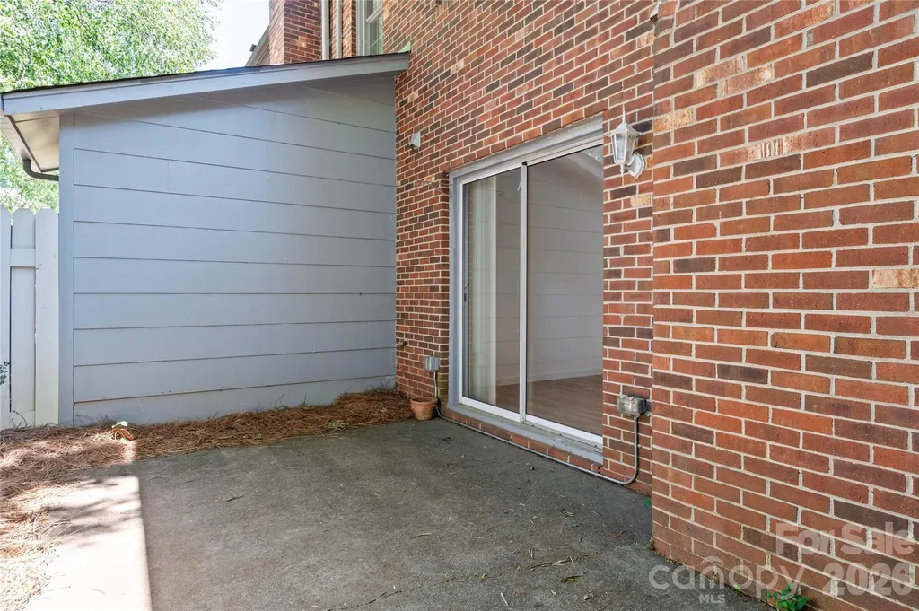 3138 Burke Mill Court Winston Salem NC 27103
