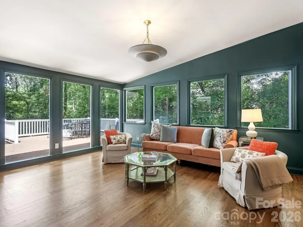 2901 Valencia Terrace Charlotte NC 28211