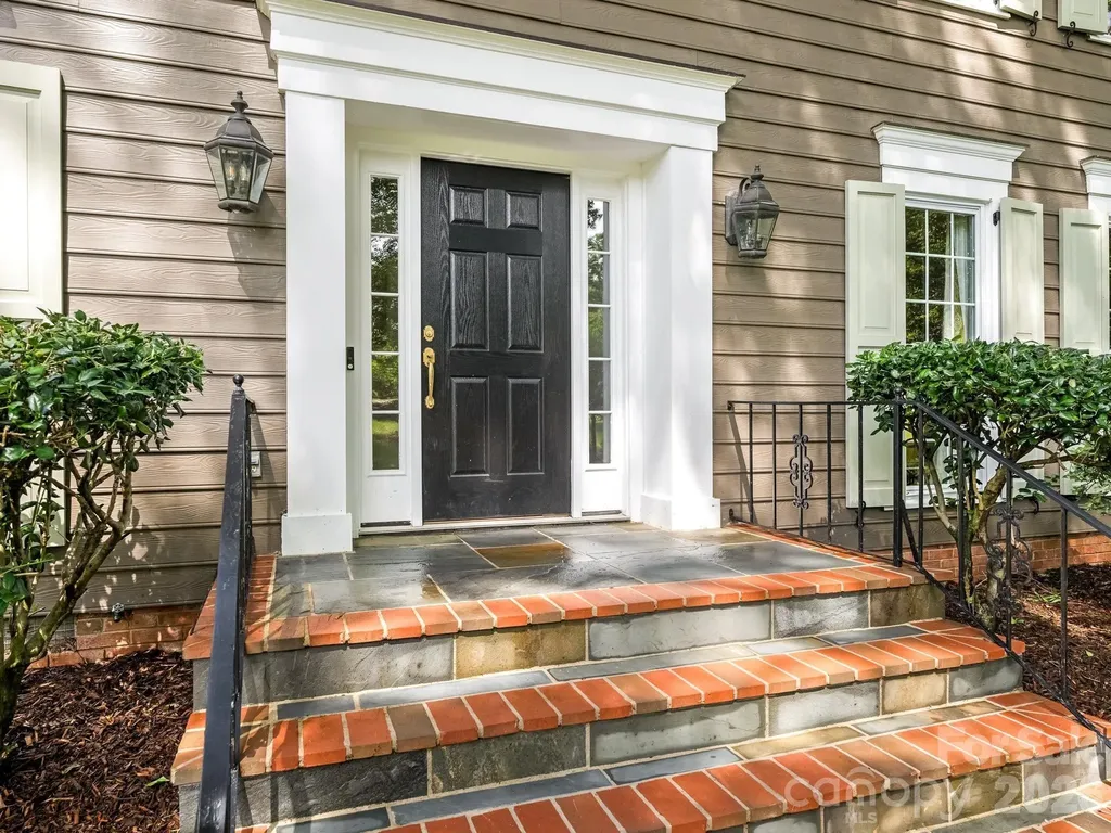 2901 Valencia Terrace Charlotte NC 28211