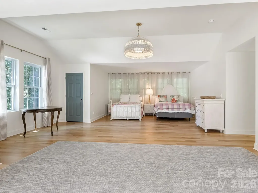 2901 Valencia Terrace Charlotte NC 28211