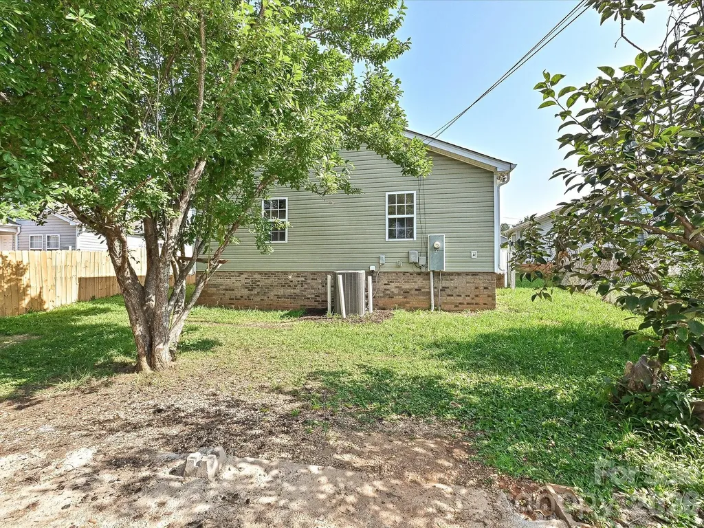 817 Wainwright Avenue Charlotte NC 28206
