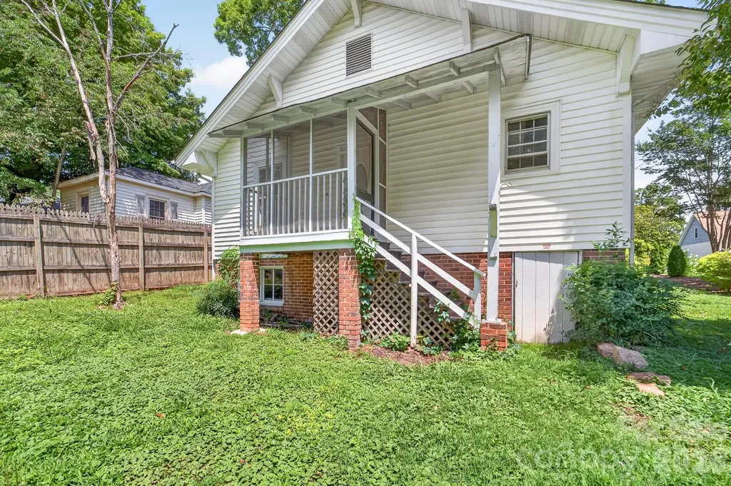 11 Cedar Street Belmont NC 28012