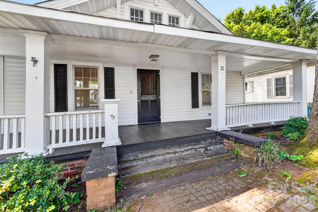 11 Cedar Street Belmont NC 28012