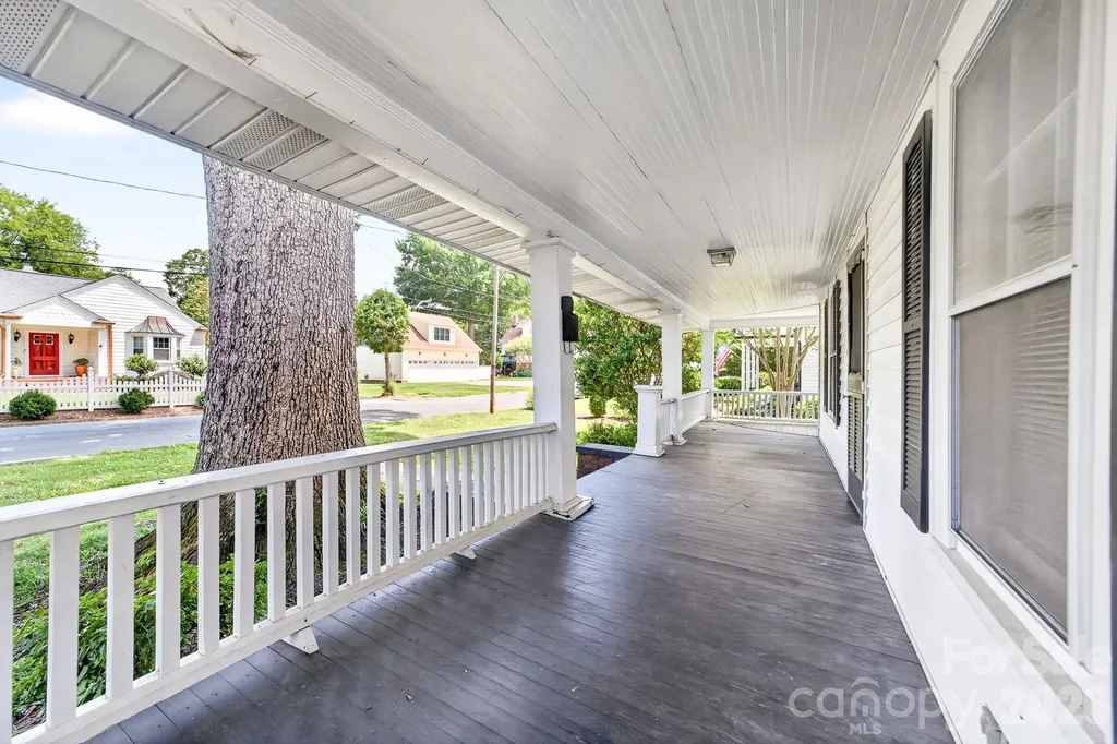 11 Cedar Street Belmont NC 28012