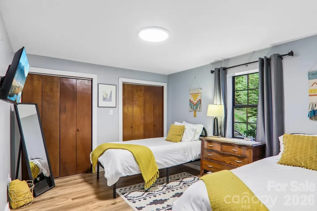 125 Nugget Lane Sylva NC 28779