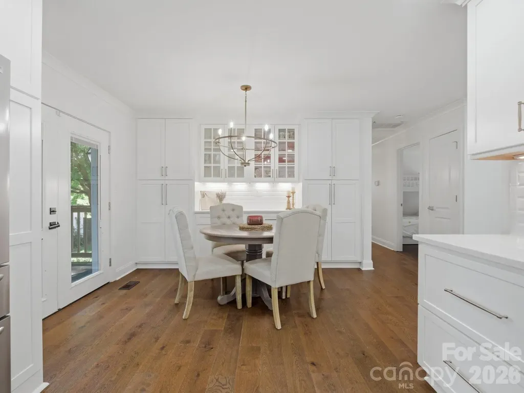 6819 Woodstock Drive Charlotte NC 28210