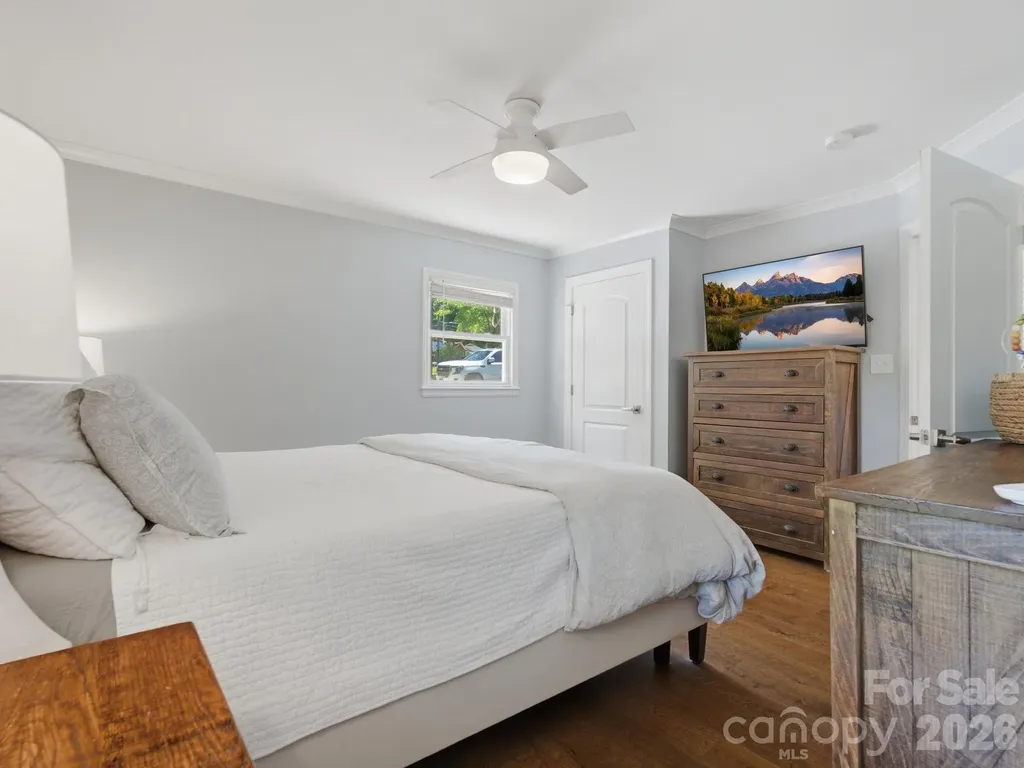 6819 Woodstock Drive Charlotte NC 28210