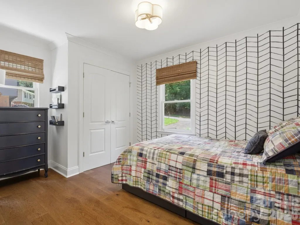 6819 Woodstock Drive Charlotte NC 28210